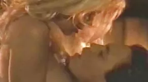 RealityKings: Une colocataire chaude vieille cochonne lesbienne ne baise que des mecs plus âgés sur PornHD avec Spencer Bradley