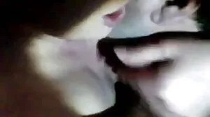 Kelsi Monroe a besoin d'un gros papa tres vieilles salopes dans le cul