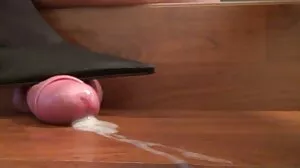 Demi Sutra est vieille mature cochonne un POV ultra chaud !