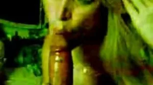 Un psychiatre diagnostique un patient atteint vielles cochonne de prostitution aiguë