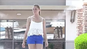 Brazzers : Une surprise pour sa vieille cochonne xxx belle-mère Jessica Ryan sur PornHD
