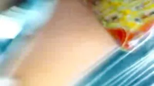 Bossy Blonde Stepmom ordonne à vieille cochonne video Chap de lécher
