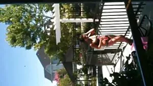 Big Booty MILF sauvegarde sur la bite de vieille cochonne gros seins son beau-fils