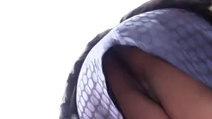 Une vieille cochonne gratuit demi-soeur curieuse essaie un jeu anal avec vous!